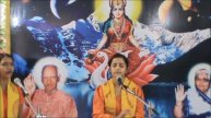 Natwar nagar nanda bhajo re man govinda.