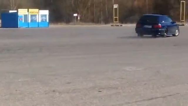 Bmw e39 520i touring. Drif Krywlany.