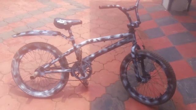 CYCLE STUNT @BMX &HERCULES ATOM