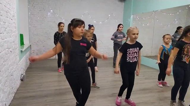 Nunu Nana Dance Zumba kids Sumy