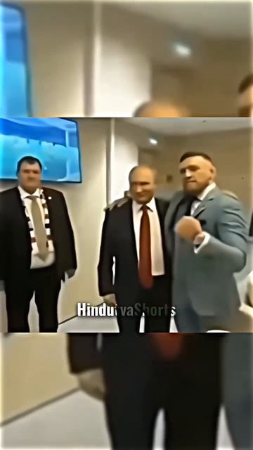 Рядом с В.В Путиным охранники чувствуют себя в безопасности)