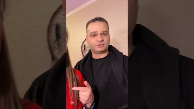 С 8 марта, короче!