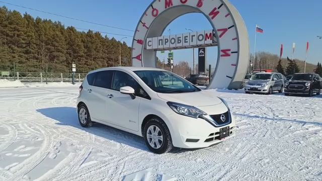 Nissan Note 1,2 л. Гибрид АКПП  (80 л.с.) 2019