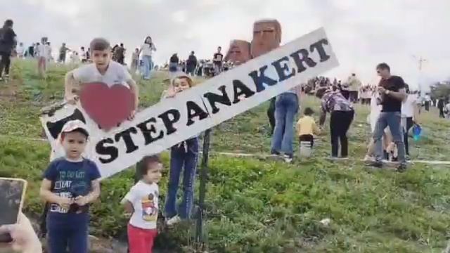 Арцах до и после этнической чистки за 1,5 минуты...