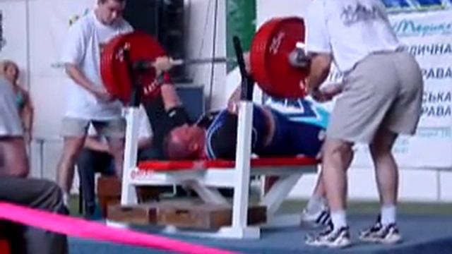 Akim Aggoun (FRA) 2.attempt: 225 kg - 2003 EPF European Men's Benchpress Championships