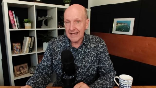 Thai 'pot' rules, flooding around the country, tourism numbers up - Tim Newton Today - Aug 19