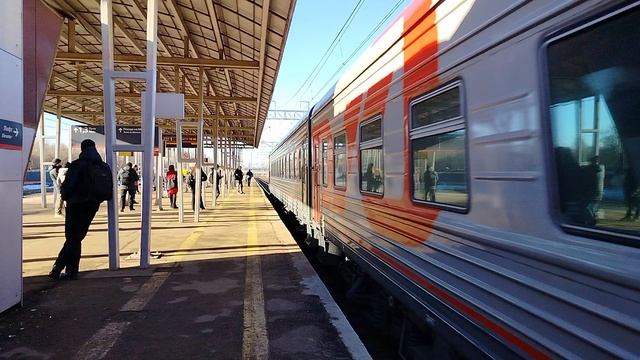 7 марта 2025 г. Электровоз ЭП2К-332 с Пассажирским поездом Обухово