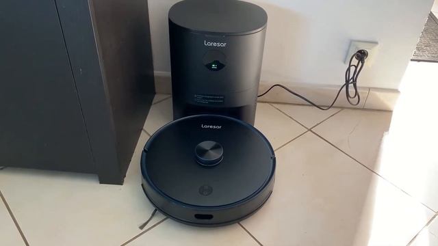Aspirateur Robot Laresar, Robot Aspirateur Laveur de Sol Perfectionné, Compatible local Jeedom