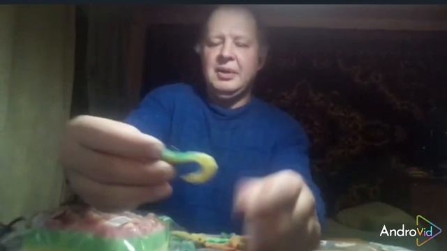 Изготовление поролоновых твистеров.mp4