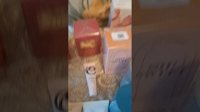 Распаковка крайней поставки перед праздником