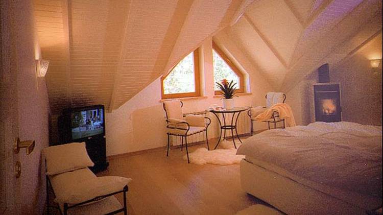 interior photo 02