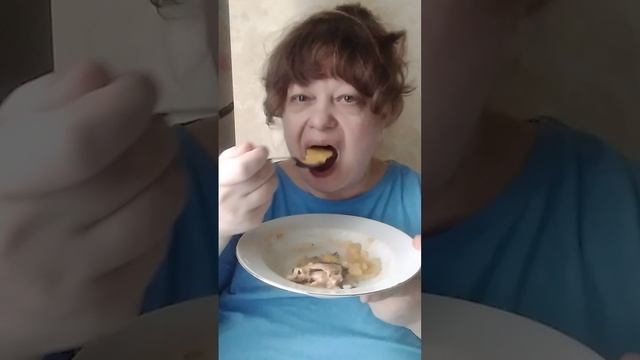 МУКБАНГ