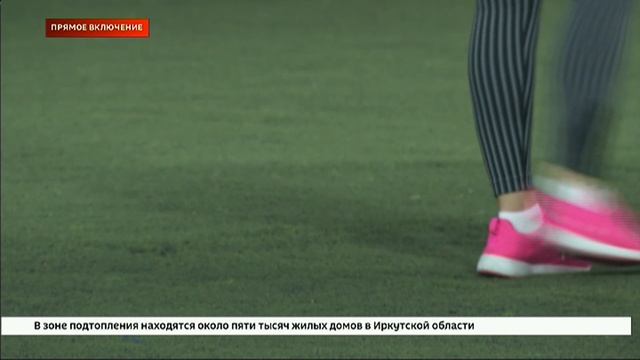 Турнир среди мам юных футболистов проходит в манеже Таран Арена в Иркутске