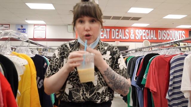 Come Thrift With Me + Try on Haul // How I Wash My Thrift Finds