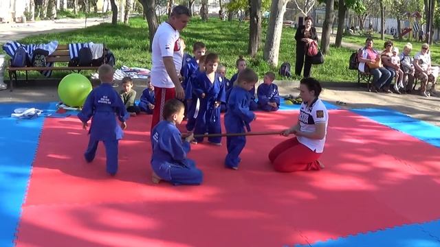 1.05.2017 г. г. Севастополь. Детский парк. Спортивная праздничная программа. 4. SPORTY KIDS