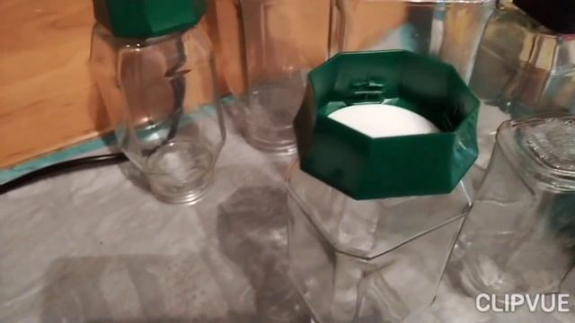 Мотивация на уборку в кухонном шкафу.