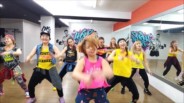 La Tripleta  / Liro Shaq El Sofoke Bulin 47 Ceky Viciny / Zumba Korea TV