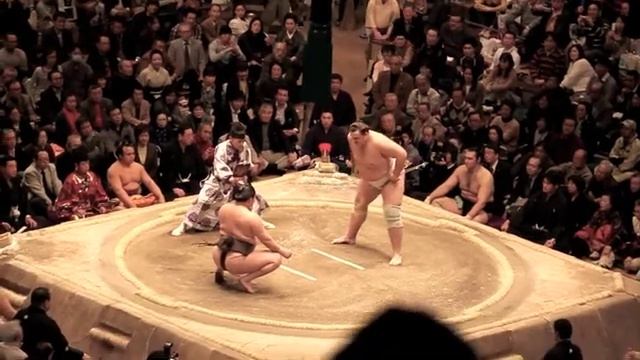 Grand Sumo tournament Day 14 220111 Hakuho vs Baruto