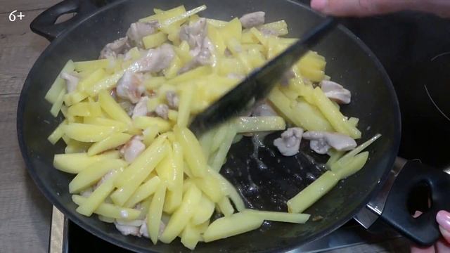 Как жарить картошку с мясом — идеальный рецепт! 🥔🍖