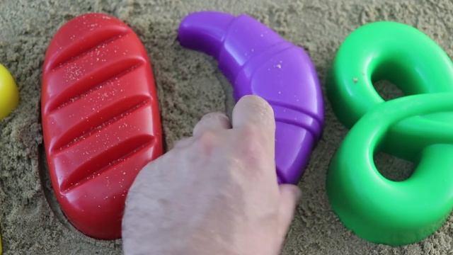 Learn Colors for Children colored sand molds/ учим цвета в песочнице