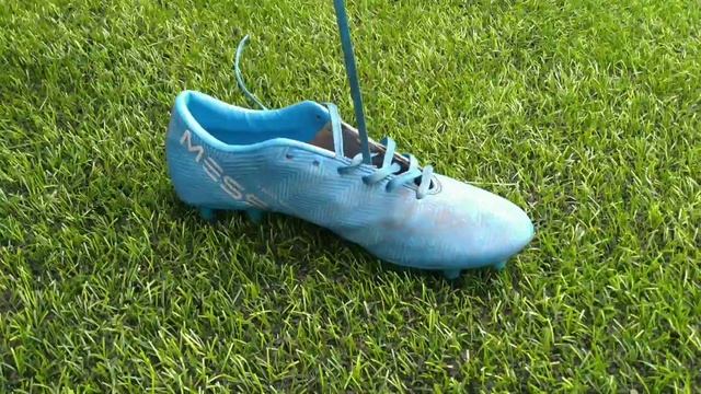 LEARN TO TIE YOUR FOOTBALL SHOE LACE || SOCCER SOLE