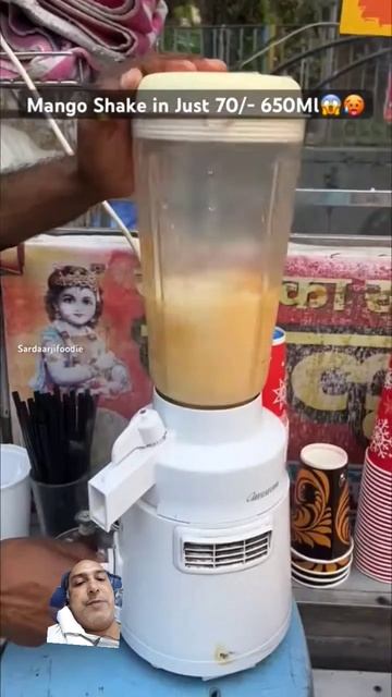 Mango Shake in ₹70 /- 😛 #streetfood #indianstreetfood #icecream #shake #foodie