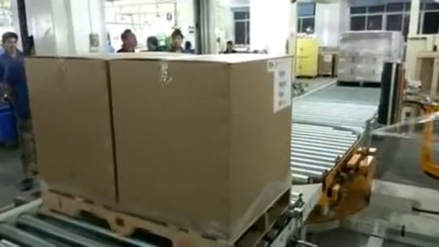 Fully automatic online pallet wrapping machine arrow baling machine system #packingmachine