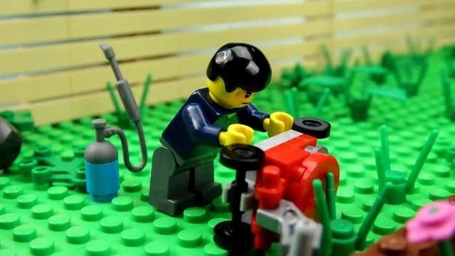 Lego Газонокосилка - LEGO Stop Motion Animation