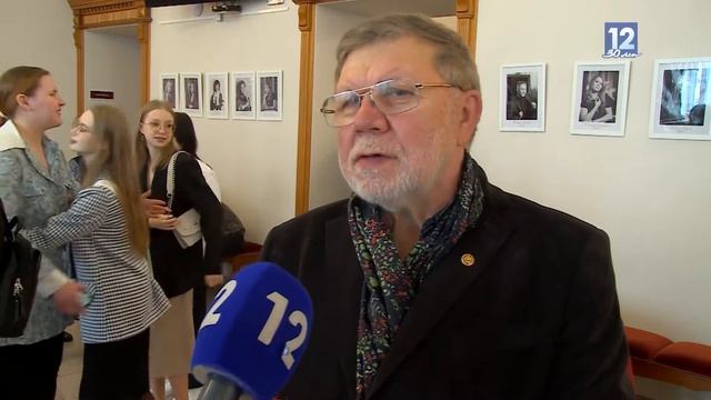 «Чтобы ярче светили таланты…»: выпускники художественной школы № 1 Череповца представили свои работ
