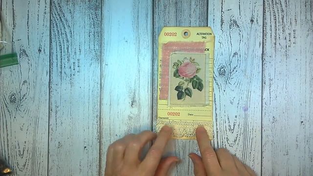 Sample Tags with Fabric: Roxy's Weekly Challenge 32