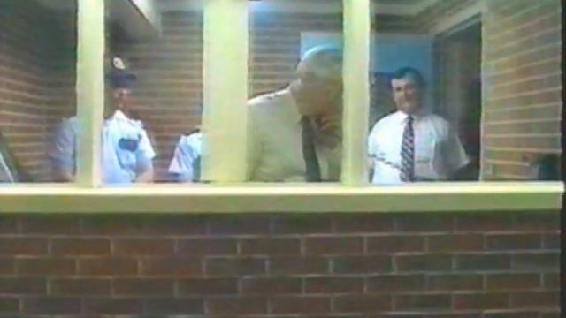 24 Hours on Death Row description of Alabama Electric Chair