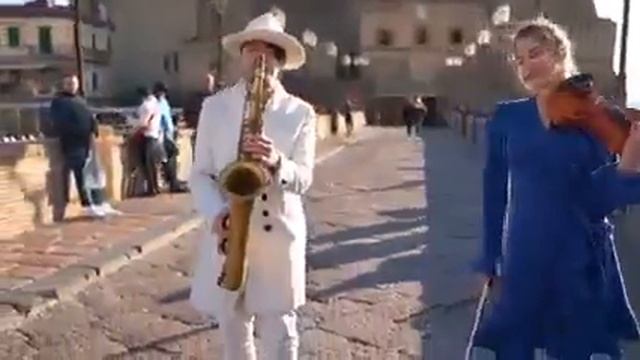 саксофон и скрипочка