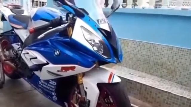 2016 BMW S1000rr , fully modified with bolt on parts , Akrapovic full system