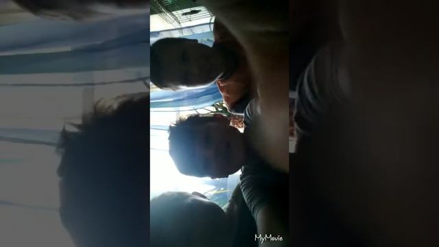 Хаваем с друзьями конфеты бабы яги