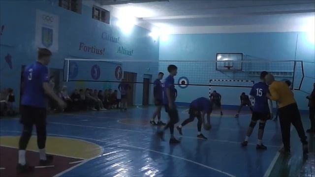 Волейбол Юність - Ліцей №7 , 1 сет / Волейбол Юность - Лицей №7, 1 сет / 2004 - 2006