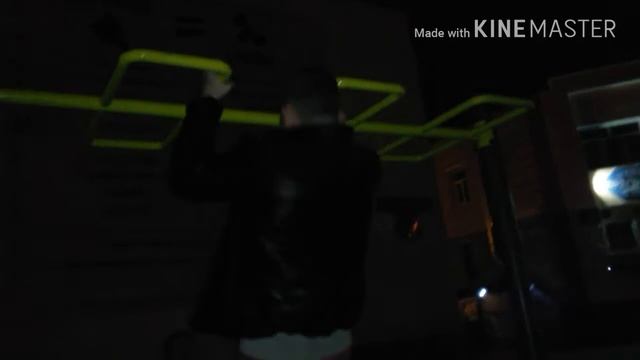 Мы пришли посмотреть  фильм в кинотеатр Благовещенск