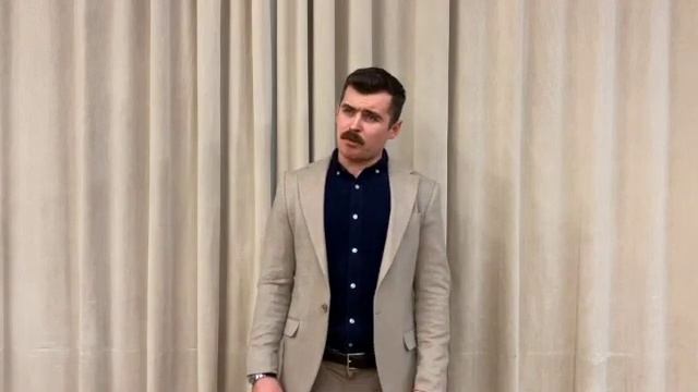 Joshua Spink sings 'Mes amis, écoutez l'histoire' from Le postillon de Lonjumeau by Adolphe Adam
