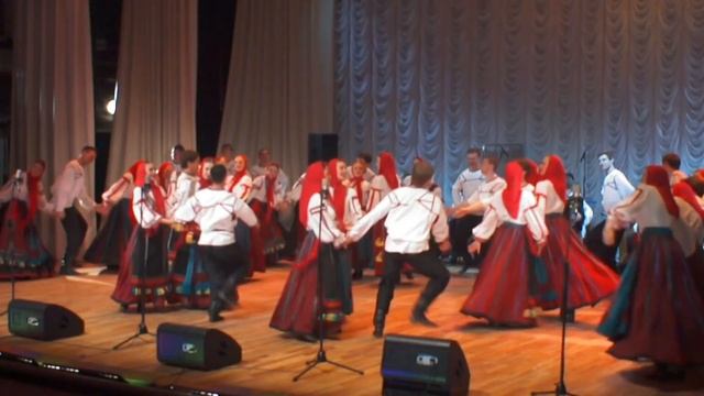Вдоль по улице широкой крупный жемчуг рассыпался Хор Пятницкого Pyatnitsky Choir Vdol Po Ulitse Sup
