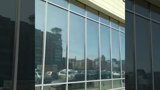 Зеркальная тонировка окон фасада здания Красноярск улица. Молокова 28а