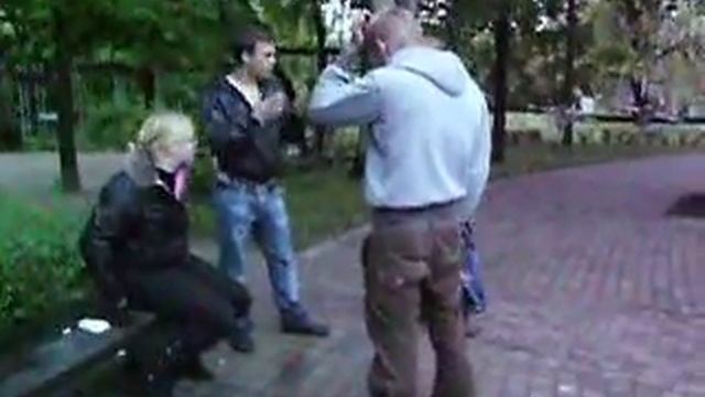бутером в мента, жесть.AVI