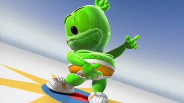 "gumijlācis" (ĪSS) latviski | "ГУММИ БЕР" (КОРОТКО) НА ЛАТЫШСКОМ !!!