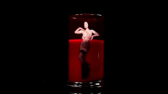 Dita Von Teese's First Striptease Candle 'Scandalwood' by Heretic