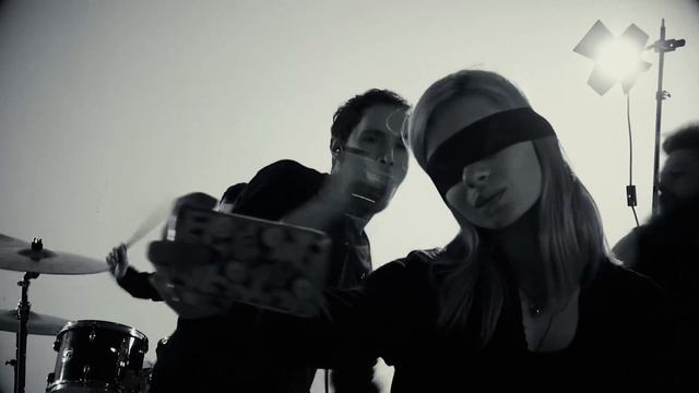 Downcast - тизер клипа "Другой" (feat.Cache&Risha)