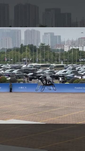 Китайский производитель электрокаров XPeng планирует первым в мире запустить в 2026 году массовое пр