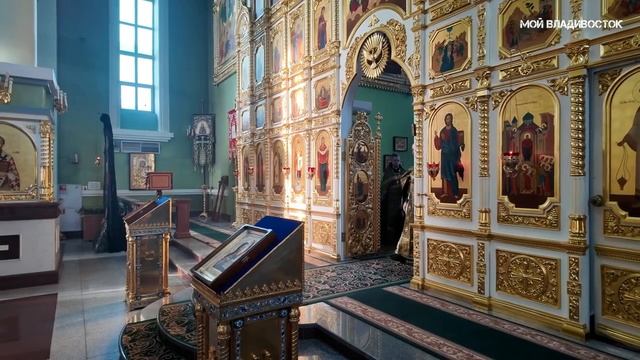 Владивосток Покровский собор,погребение плащаницы (фрагмент,3 мая 2024).