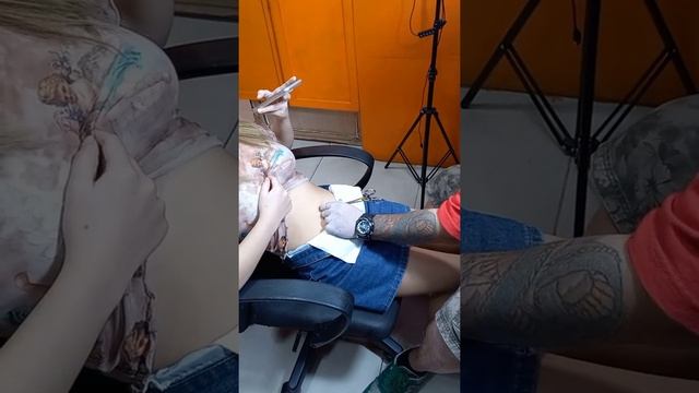 bellybutton piercing Bellypeircing navel piercing and conchpiercing sisterhood