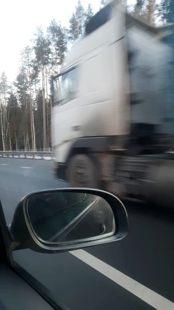 Получили предложение поработать в Санкт-Петербурге. А почему бы и "Да".
