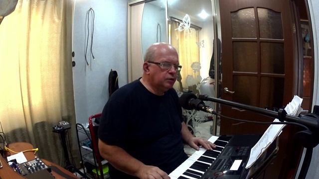 Спят курганы темные...
