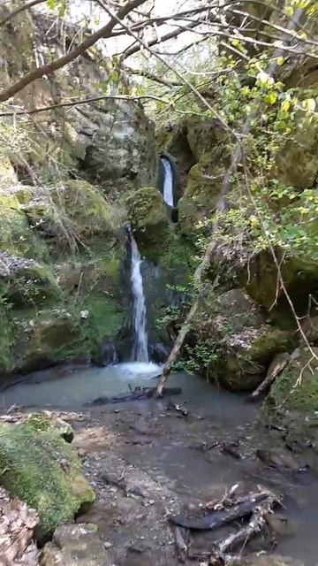 Карский водопад рядом с пгт.Ильский