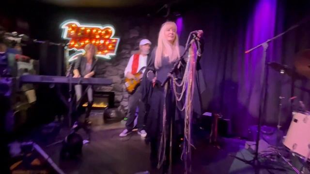 Rhiannon - Mirage Visions of Fleetwood Mac Tribute Band @ Retro Junkie in Walnut Creek, CA 3/30/202